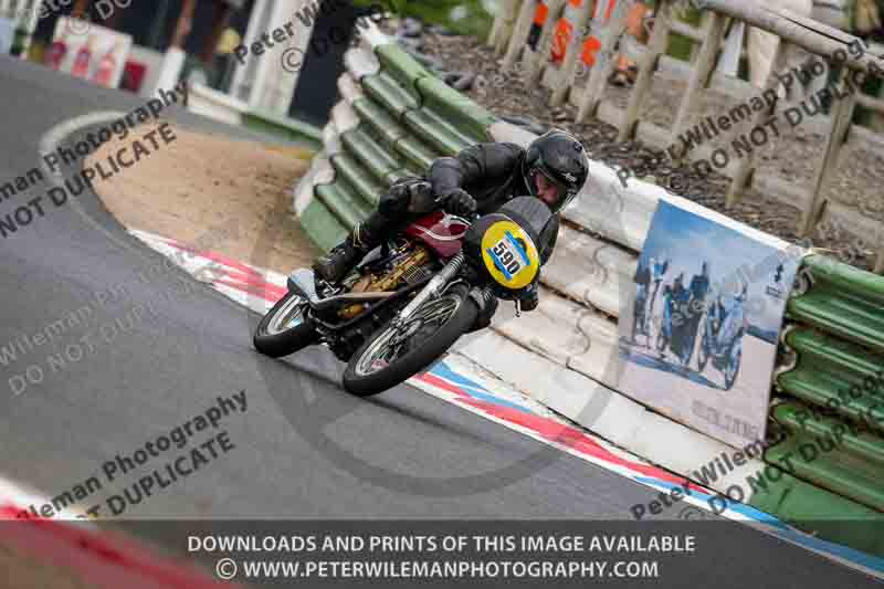 Vintage motorcycle club;eventdigitalimages;mallory park;mallory park trackday photographs;no limits trackdays;peter wileman photography;trackday digital images;trackday photos;vmcc festival 1000 bikes photographs